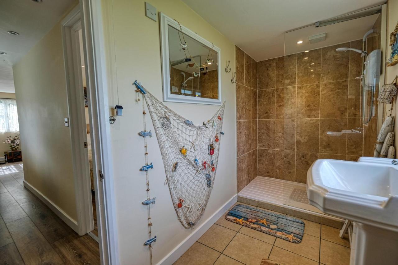 מונדסלי Two Hoots Chalet מראה חיצוני תמונה